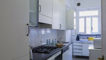 KylskÄp, ugn, spishÀll och diskmaskin