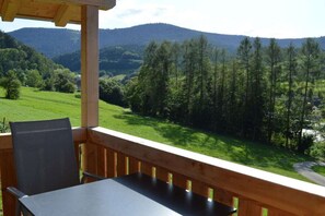Outdoor dining - in the heart of the Rench Valley (Oppenau)