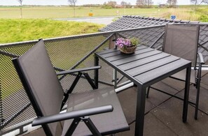 Outdoor dining - Holiday apartment Küstenbrise (Norddeich)