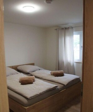 1 chambre, accès Internet, draps fournis