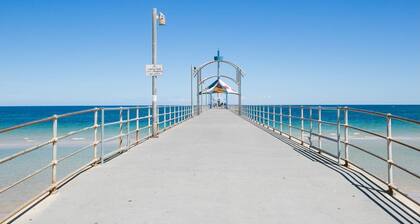 Jetty Road Retreat - C21 SouthCoast Holidays