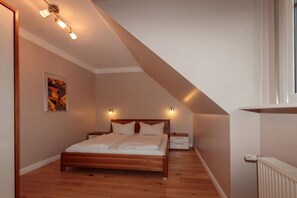 3 chambres, bureau, fer et planche à repasser, Wi-Fi gratuit