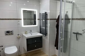 Shower - Pension Haus Anna Apartment 3 (Seebad Bansin)