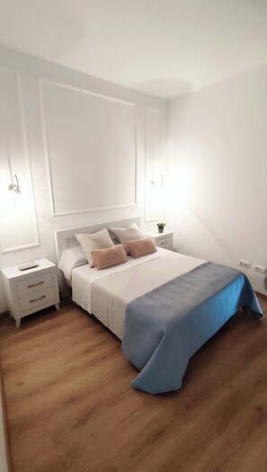 2 Schlafzimmer, Bügeleisen/Bügelbrett, Reisekinderbett, kostenloses WLAN
