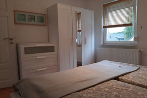 4 bedrooms, free WiFi - "thousand lakes" Comfortable holiday residence (Röbel \/Müritz)