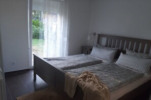 4 bedrooms, free WiFi