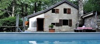 Typical, romantic Ticino cottage