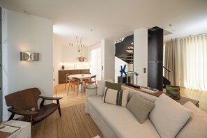DUPLEX EXECUTIVE SUITE With 1 King and 2 double sofa beds | Living area - Athens Capital Suites-Mgallery Collection (Athens)