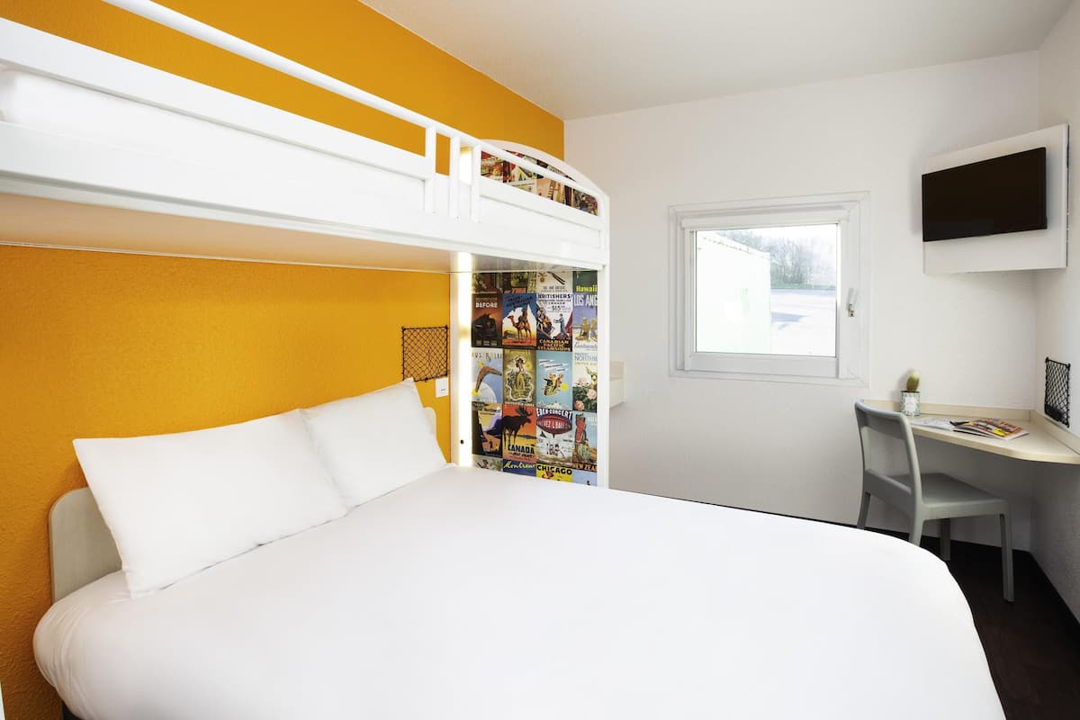 Habitación, varias camas | Sistema de insonorización