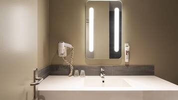 Standaard kamer, 1 eenpersoonsbed | Verduisterende gordijnen, geluiddichte muren