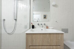 Ducha, secador de pelo