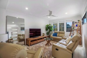 TV, offices