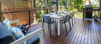 Moffat Beach Magic, Family and Dog Friendly Oasis