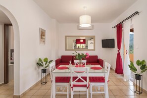 Family House, 2 Bedrooms, Private Pool, Mountain View | Dining room - Sofia's Dreamy Retreat (Chania)