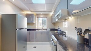 Unclassified image, 2 of 16, button - Dubai Marina - Marina Pearl 508 (Dubai)