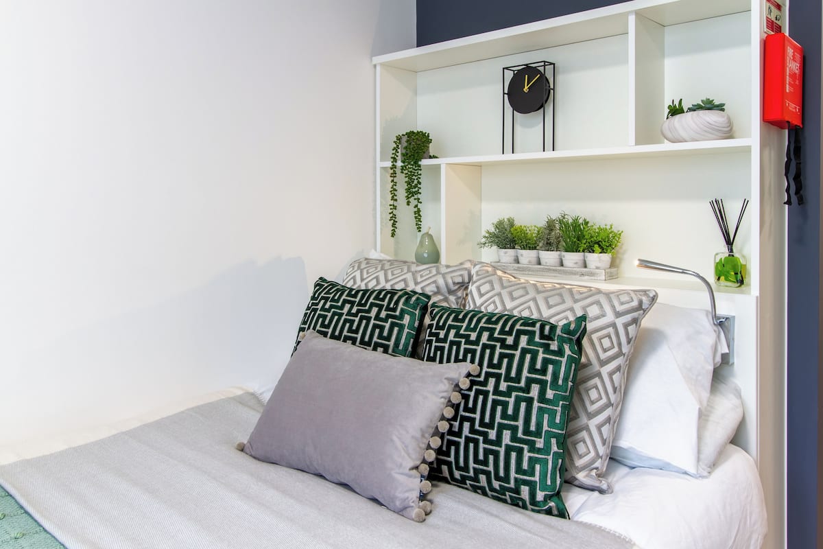 Cortinas opacas y wifi gratis