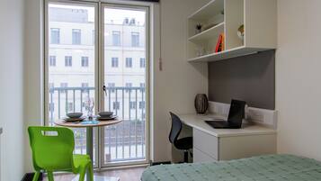 Studio, Non Smoking | Blackout curtains, free WiFi