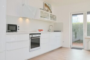 Fridge, microwave, oven, stovetop - Gutenbergstraße incl. WLAN (Grömitz)