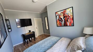 Basic Room (No shower available), 1st Floor | 3 bedrooms, iron/ironing board, free WiFi