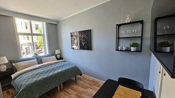 Basic Room (No shower available), 1st Floor | 3 bedrooms, iron/ironing board, free WiFi