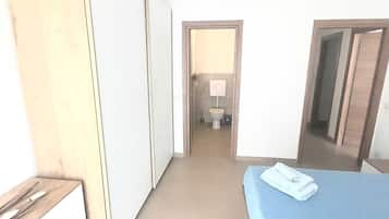 2 camere, ferro/asse da stiro, Wi-Fi gratuito, lenzuola