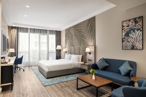 Minibar, skrivebord, arbejdsområde til bærbare computere