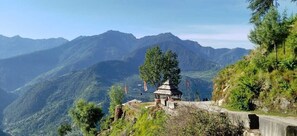 إطلالة على الجبل