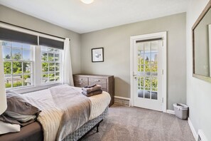 3 bedrooms, iron/ironing board, travel cot, WiFi