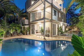 Pool - Little Cove Haven - Naousa 4 with Rooftop deck (Noosa)