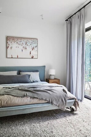 4 habitaciones, tabla de planchar con plancha y wifi gratis 