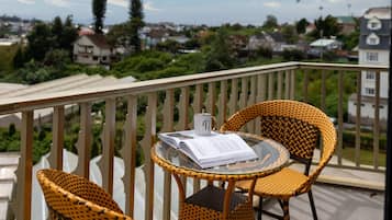 Luxury Double Room, Garden View | Balcony