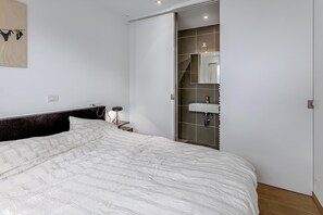 2 bedrooms, free WiFi