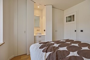 4 bedrooms, free WiFi - 4 bedroom accommodation in Koksijde (Koksijde)