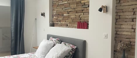 1 chambre, lit parapluie, Wi-Fi, draps fournis