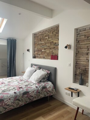 1 quarto, berço de viagem, Wi-Fi, roupa de cama