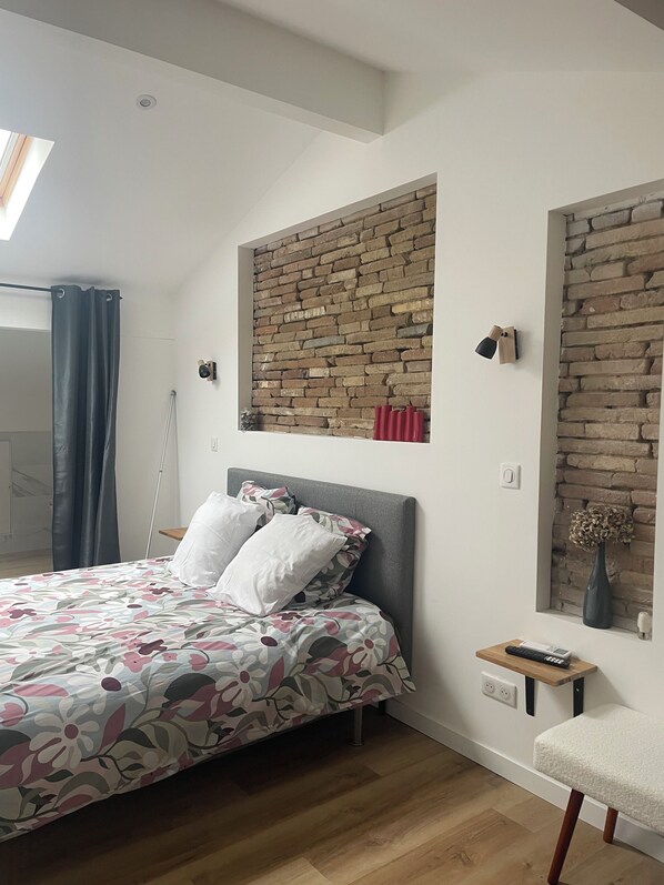 1 soverom, reiseseng for barn, wi-fi og sengetøy