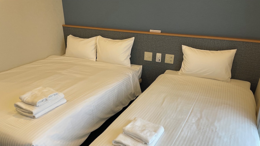 Hotel Living Inn Kenchoumaeeki