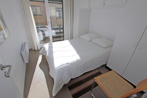 2 室のベッドルーム、WiFi (無料)