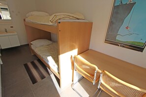 2 bedrooms, free WiFi