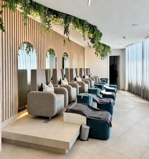 Spa - Emerald Studio with WiFi, basic amenities and close to Mall of Africa (Midrand)