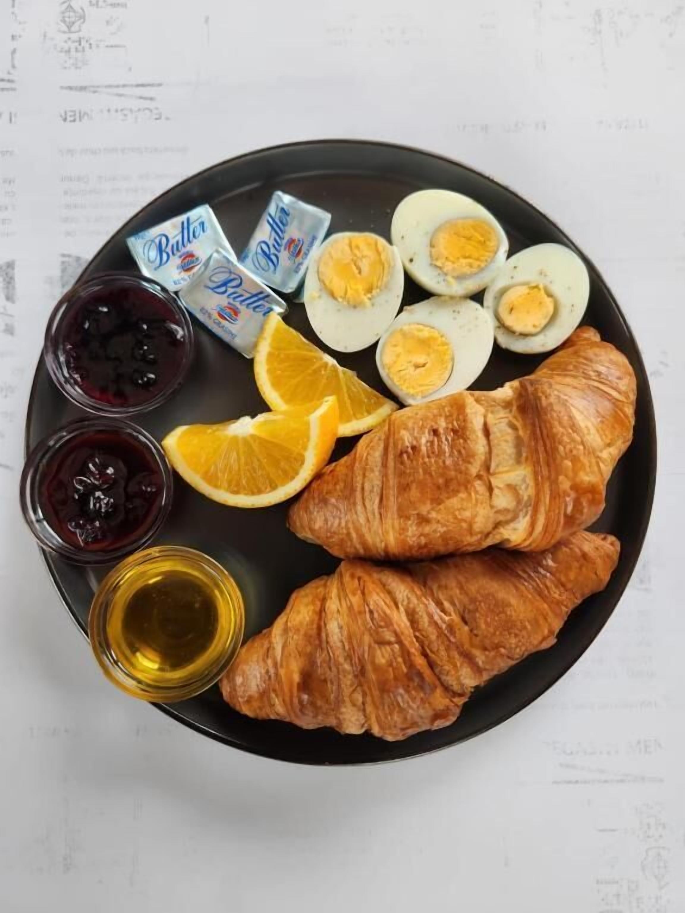 Morgenmadsbuffet hver dag (45 RON pr. person)