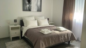 2 bedrooms, WiFi, bed sheets