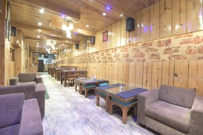Restaurant - Hotel Grand Majestic (Jaipur)