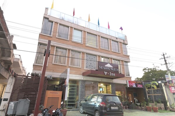 Bagian depan properti