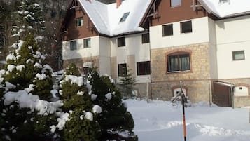 Esterni