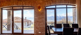 Schuchmann Wines Château,Villas & SPA