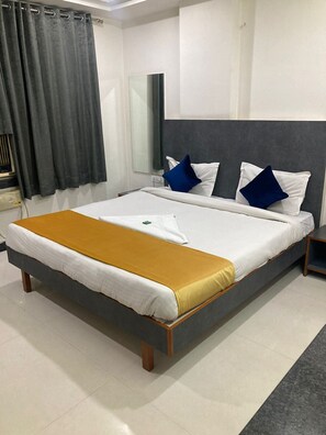 Free WiFi - Hotel Ville Parle (Luni)