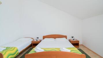 1 bedroom, iron/ironing board, travel crib, free WiFi