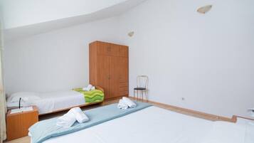 1 Schlafzimmer, Bügeleisen/Bügelbrett, Reisekinderbett, kostenloses WLAN