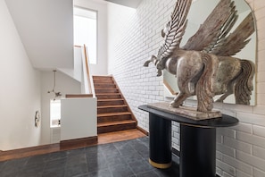 Télévision à écran plat